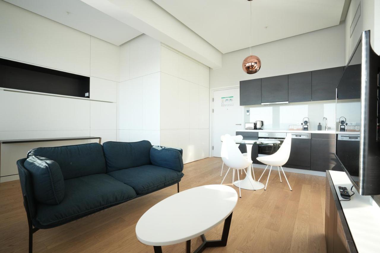 Exclusive 1-Bedroom Apartment Wina Bagian luar foto